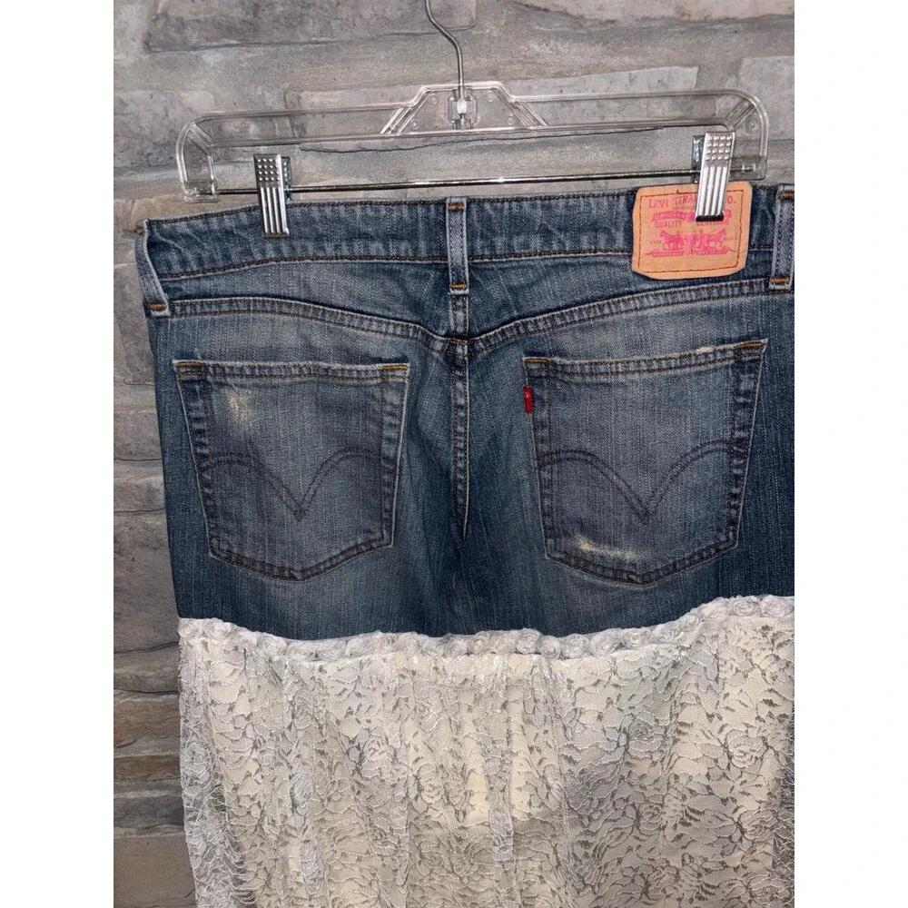 Levi’s denim and Lace Skirt size 11L EUC - Picture 8 of 9